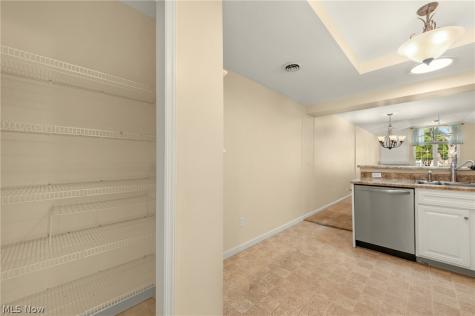 8222 Cyrus Lane Northfield OH 44067