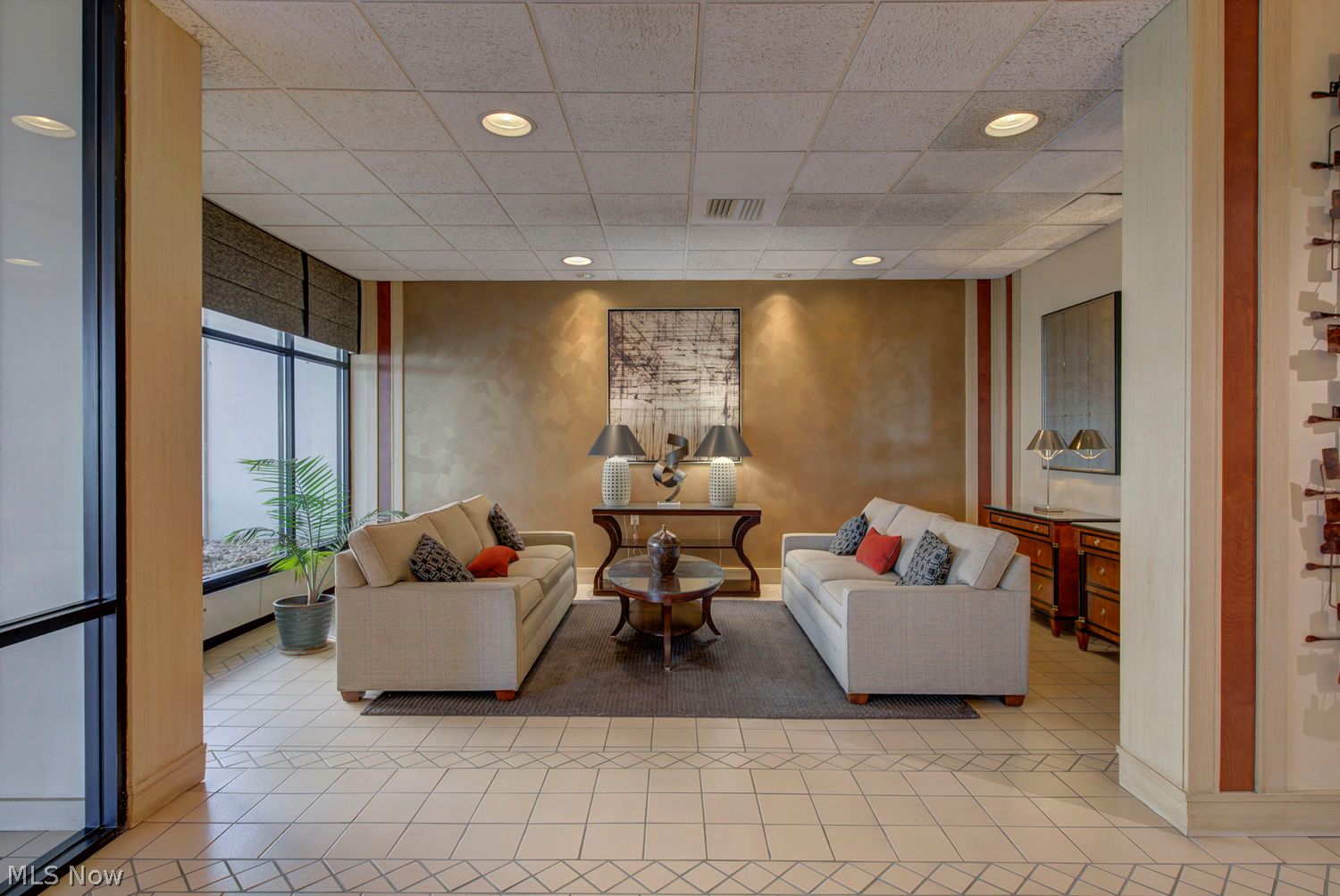 12550 Lake Avenue Lakewood OH 44107