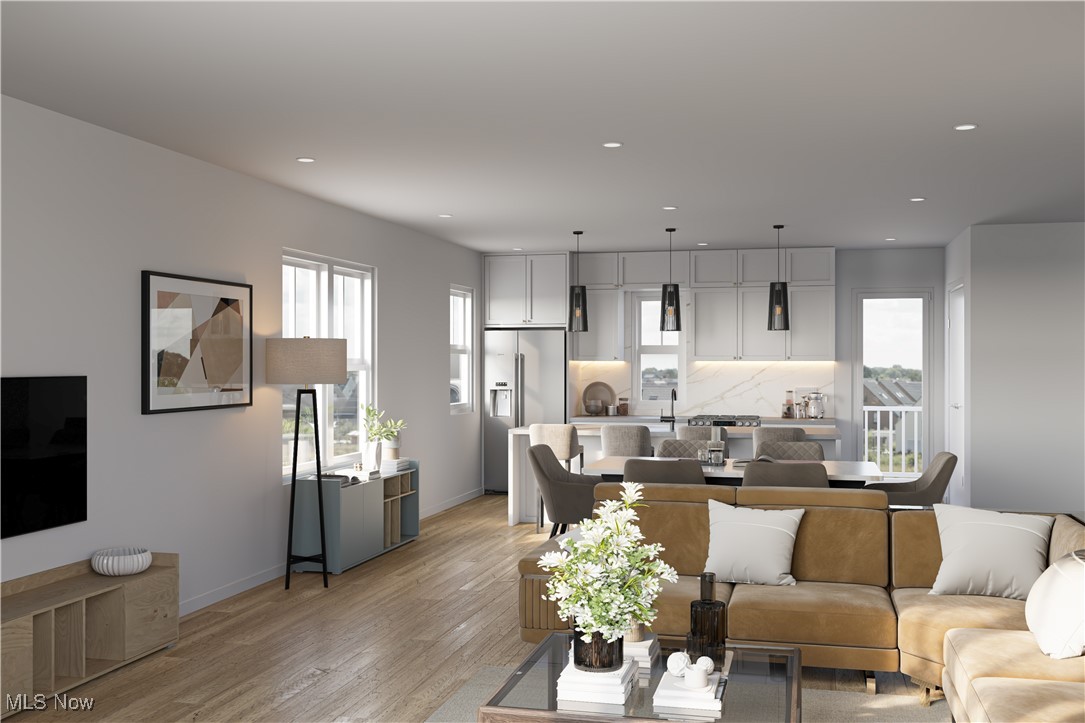 12601 Thoreau Lane Lakewood OH 44107