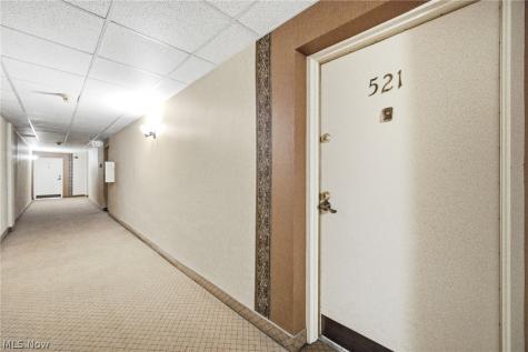 10301 Lake Avenue Cleveland OH 44102