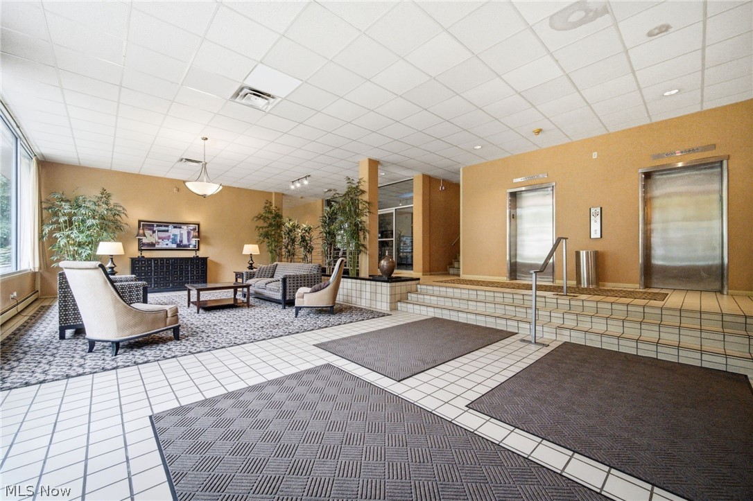 10301 Lake Avenue Cleveland OH 44102