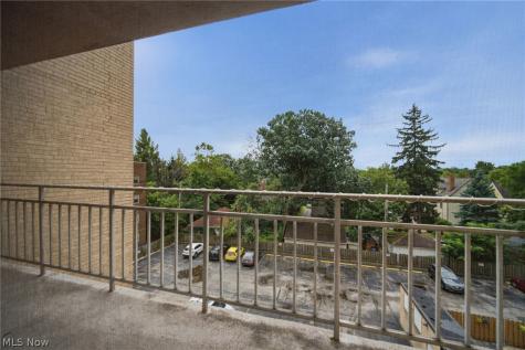 10301 Lake Avenue Cleveland OH 44102