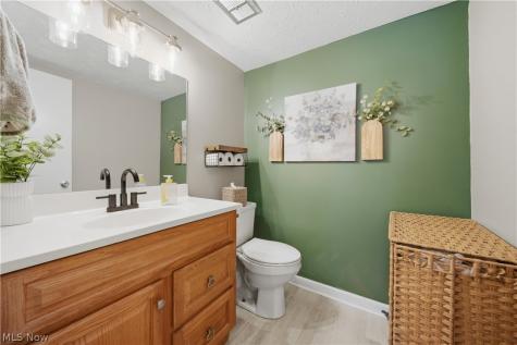 2137 Beechtree Drive Uniontown OH 44685
