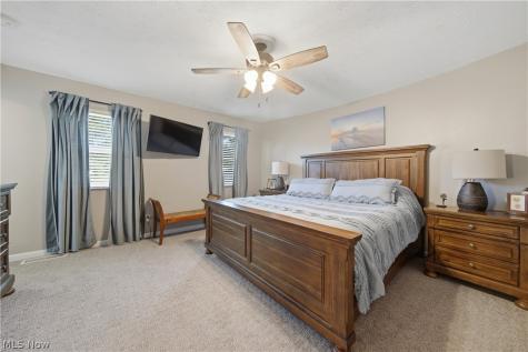 2137 Beechtree Drive Uniontown OH 44685