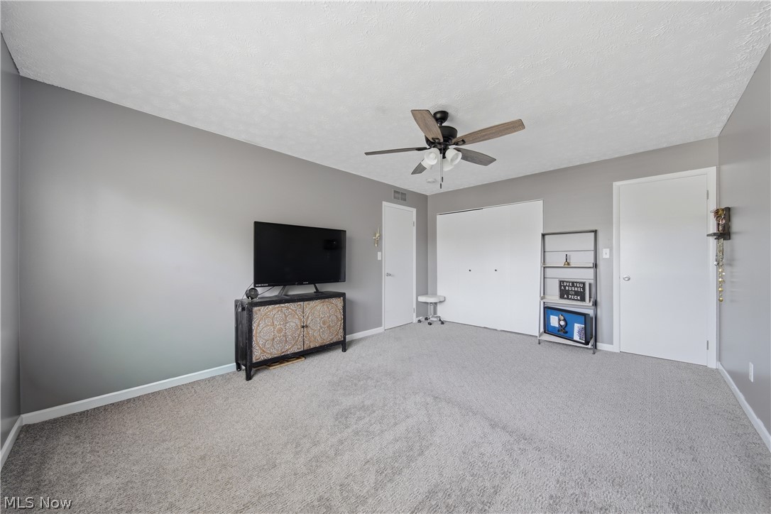 2137 Beechtree Drive Uniontown OH 44685