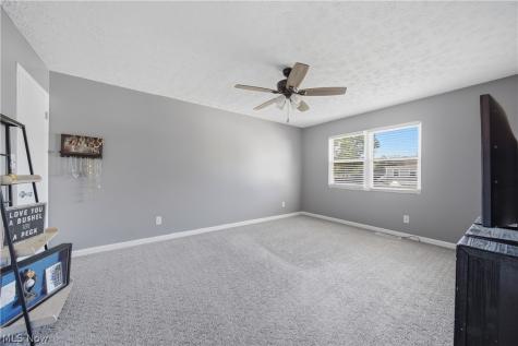 2137 Beechtree Drive Uniontown OH 44685