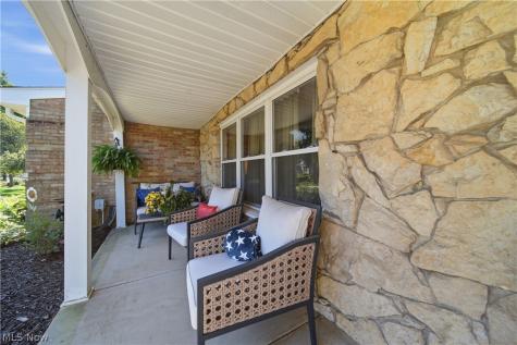 2137 Beechtree Drive Uniontown OH 44685