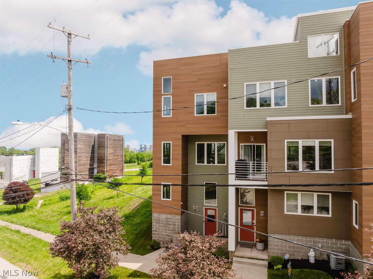 1311 W 54th Street Cleveland OH 44102