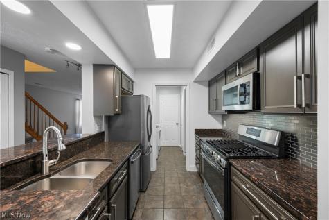363 Casselberry Place Twinsburg OH 44087