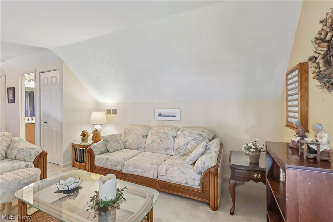 10477 White Ash Trail Twinsburg OH 44087
