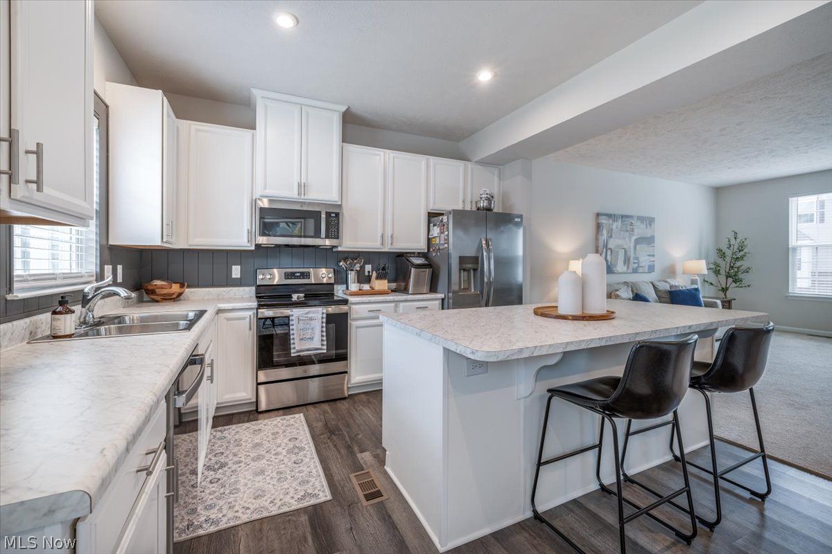 34579 Ethan Way Willoughby OH 44094
