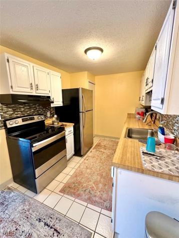 9771 Sunrise Boulevard North Royalton OH 44133