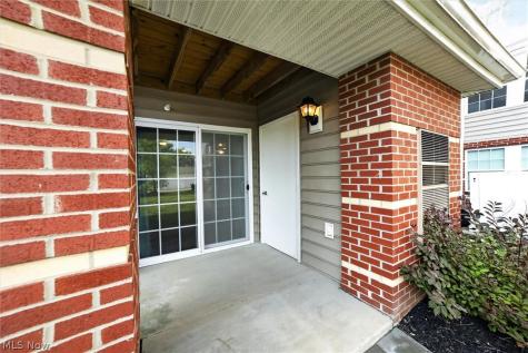 23002 Chandlers Lane Olmsted Falls OH 44138