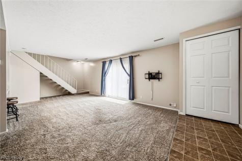 8126 Independence Drive Mentor OH 44060
