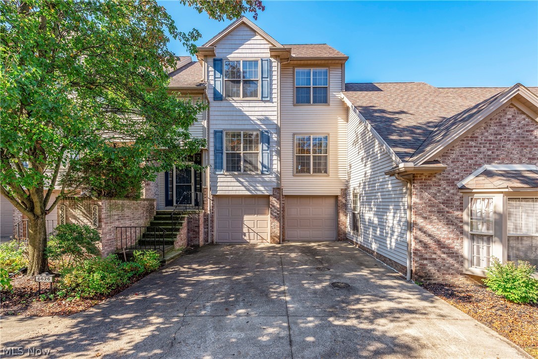 6626 Fox Hollow Court Middleburg Heights OH 44130