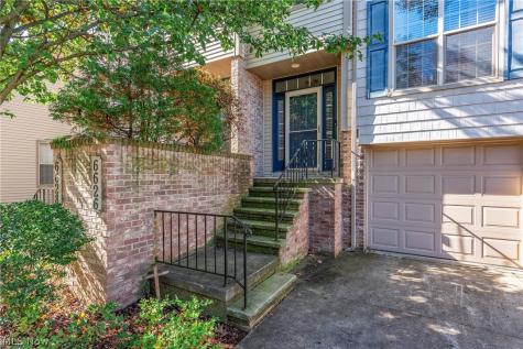6626 Fox Hollow Court Middleburg Heights OH 44130