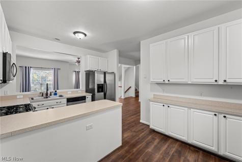 6626 Fox Hollow Court Middleburg Heights OH 44130