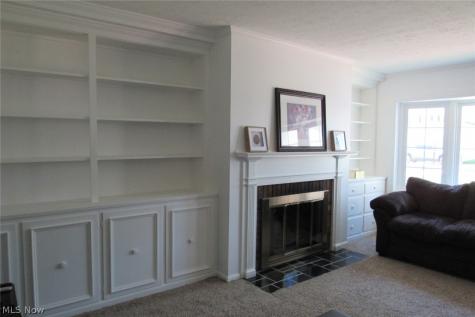 7 Meadowlawn Drive Mentor OH 44060