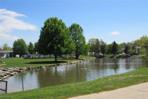 7 Meadowlawn Drive Mentor OH 44060