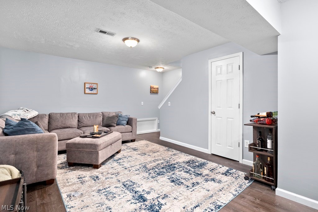 107 Meander Lane Elyria OH 44035