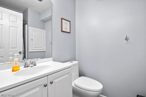 107 Meander Lane Elyria OH 44035
