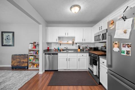 107 Meander Lane Elyria OH 44035