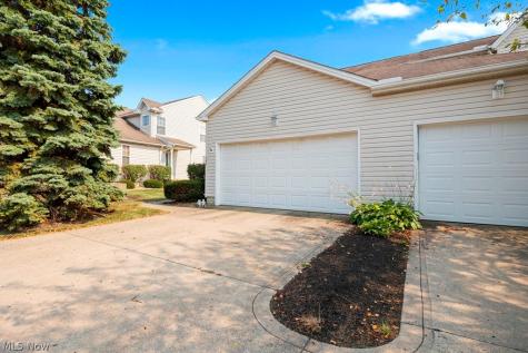107 Meander Lane Elyria OH 44035