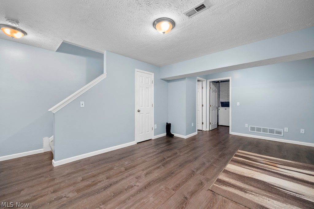 107 Meander Lane Elyria OH 44035