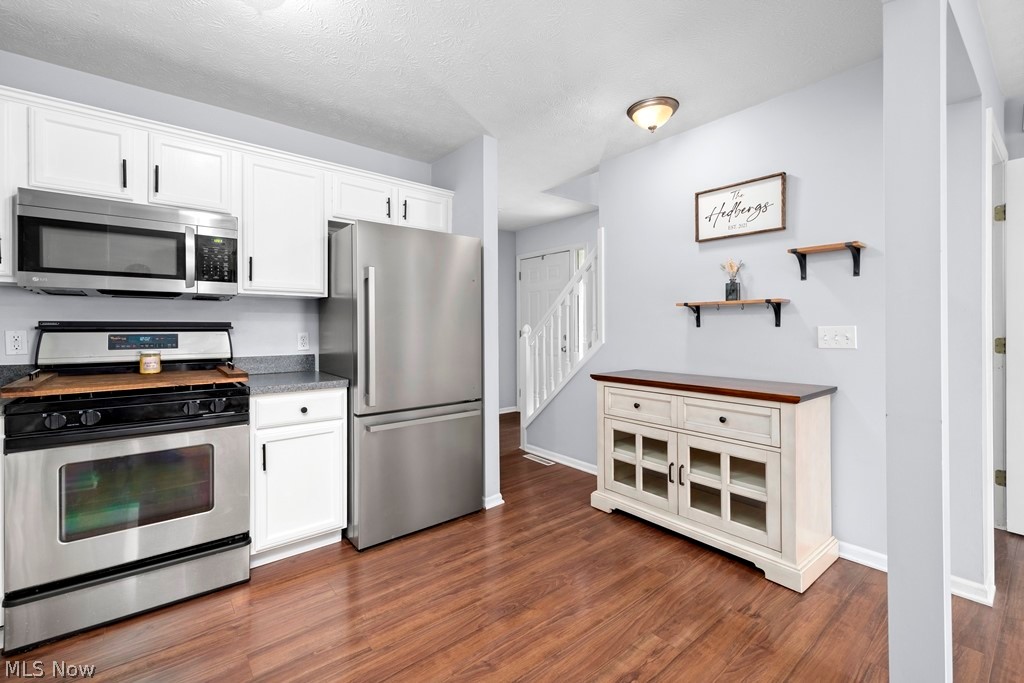 107 Meander Lane Elyria OH 44035