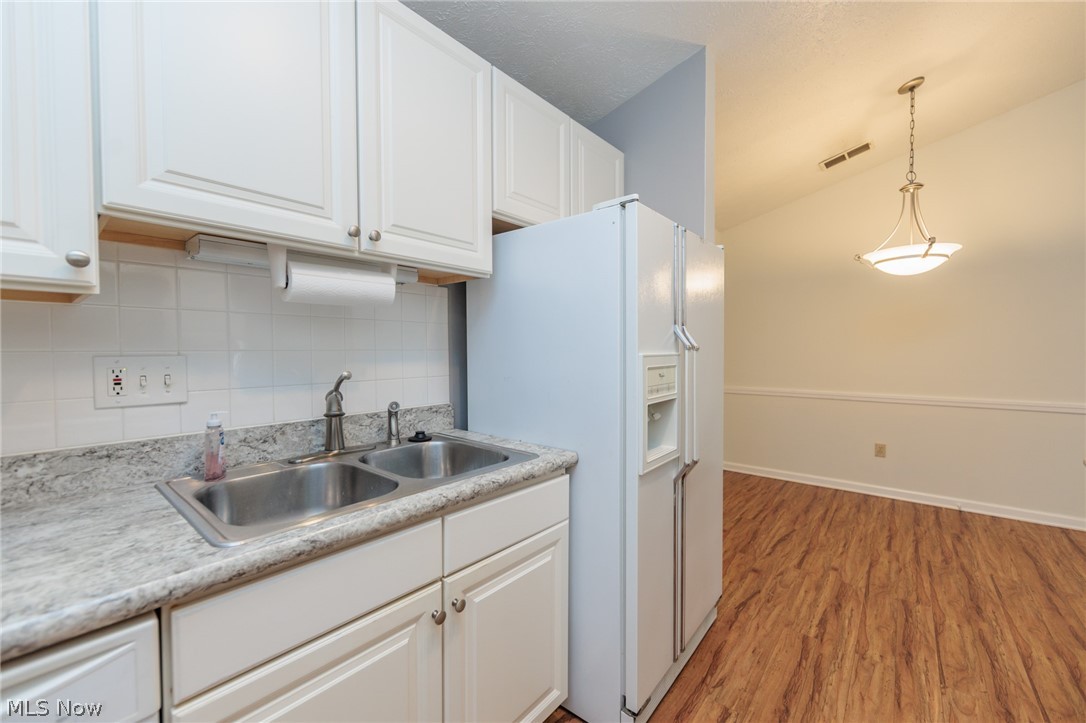 2735 Shakespeare Lane Avon OH 44011