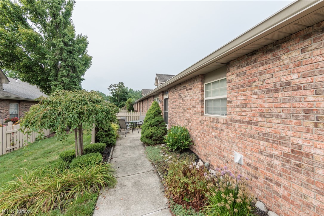 2735 Shakespeare Lane Avon OH 44011