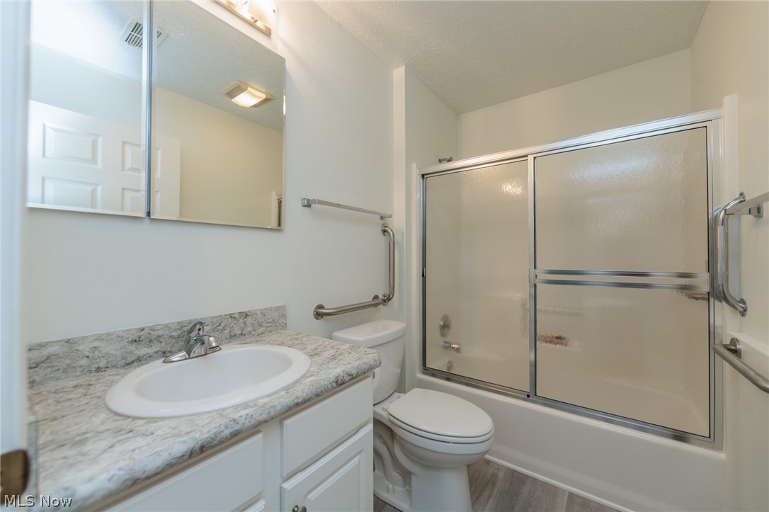 2735 Shakespeare Lane Avon OH 44011