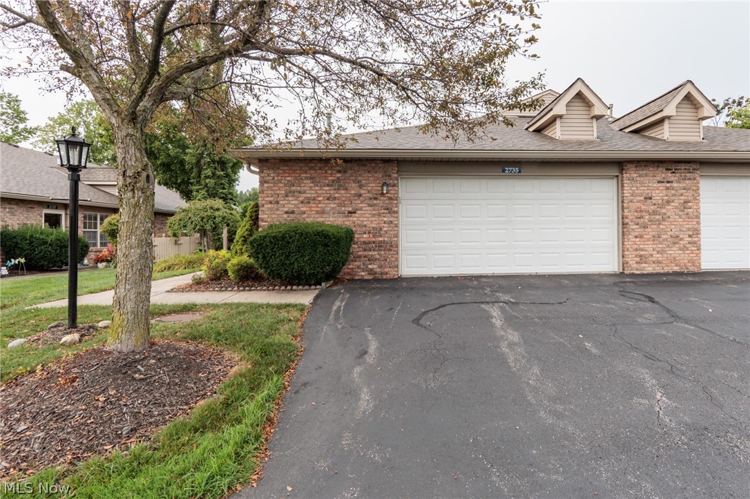 2735 Shakespeare Lane Avon OH 44011