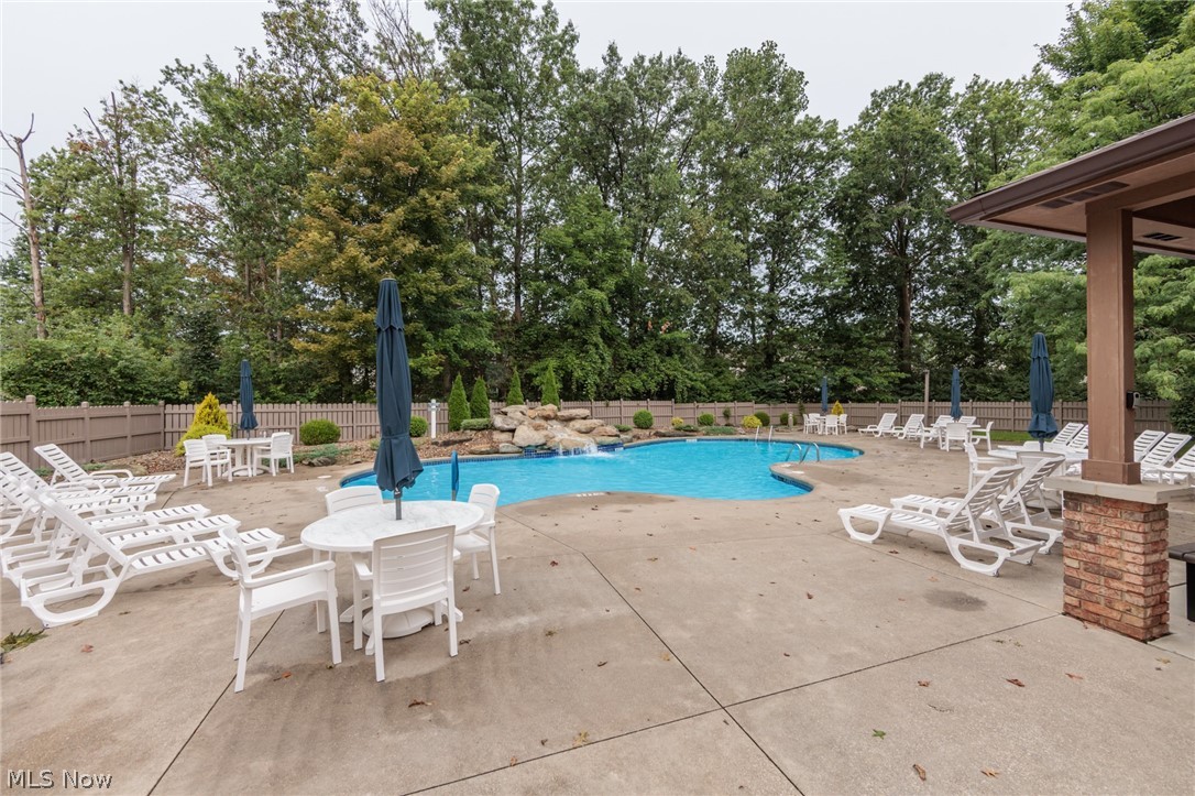 2735 Shakespeare Lane Avon OH 44011