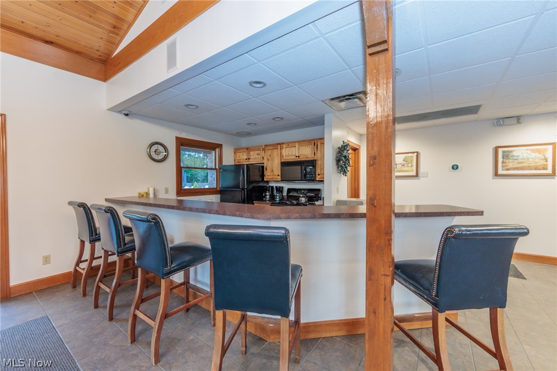 2735 Shakespeare Lane Avon OH 44011