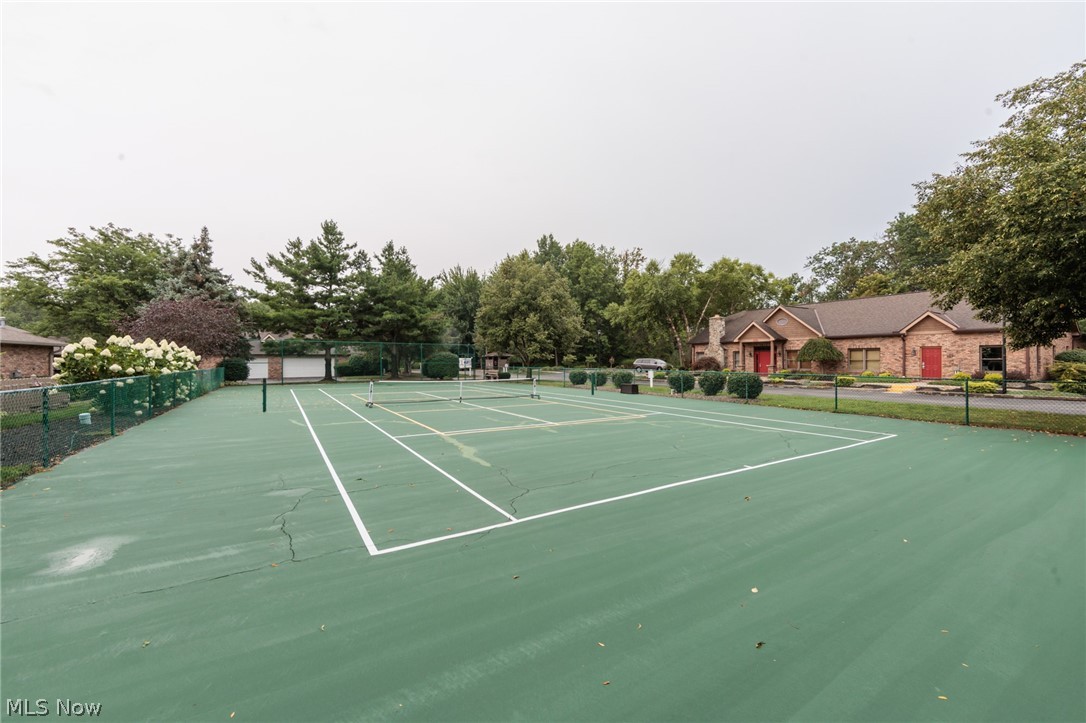 2735 Shakespeare Lane Avon OH 44011