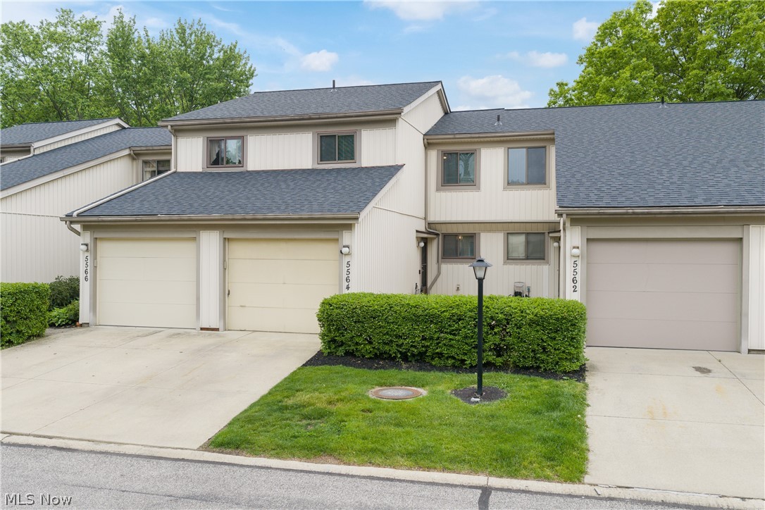5564 Storrington Oval Parma OH 44134