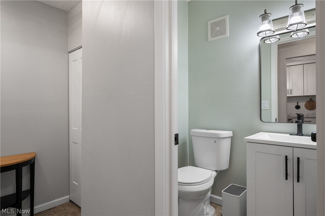 5564 Storrington Oval Parma OH 44134