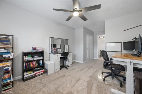 5564 Storrington Oval Parma OH 44134