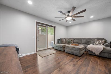 5564 Storrington Oval Parma OH 44134