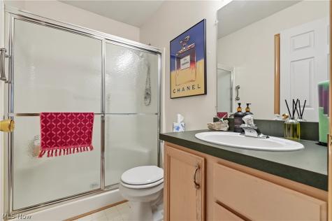 5074 Portland Cove Stow OH 44224