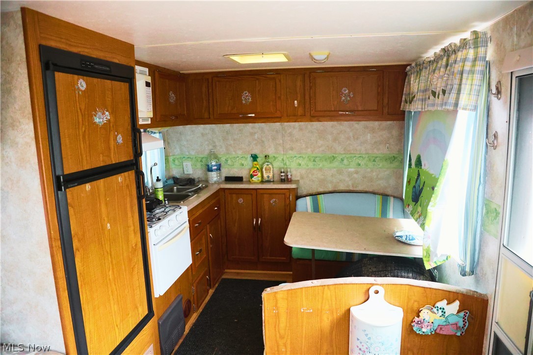 Brimstone Road Coolville OH 45723