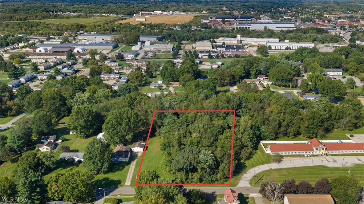 V/l Frank Avenue Barberton OH 44203