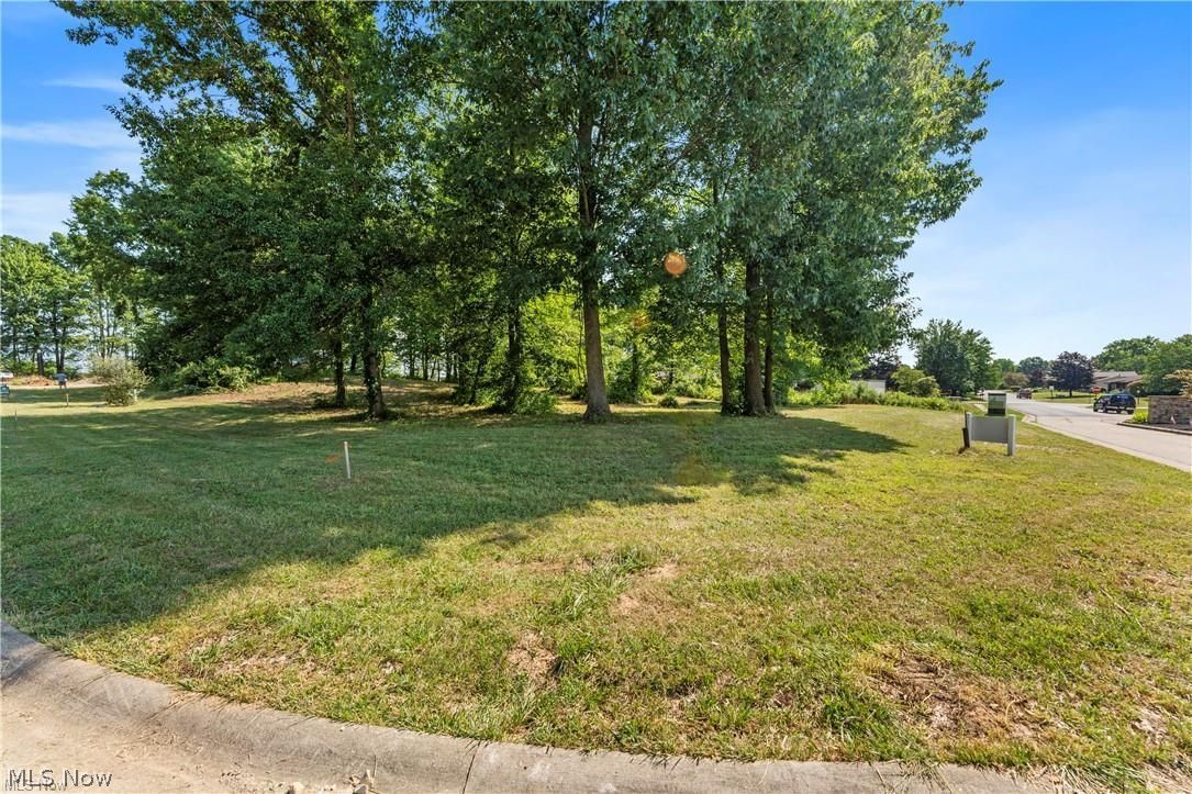 537 E Lakewood Drive Canal Fulton OH 44614