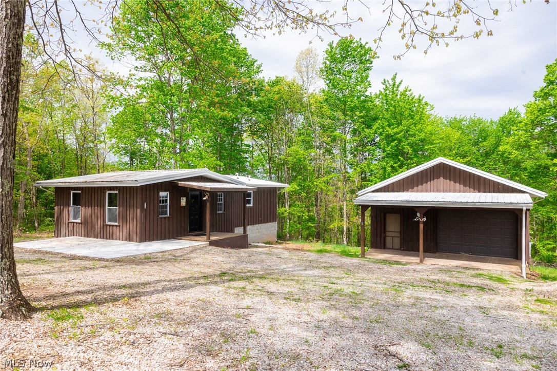 37795 Sheep Skin Ridge Lower Salem OH 45745