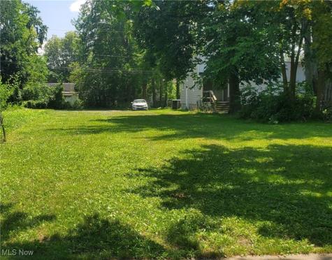 352 8th Street Elyria OH 44035