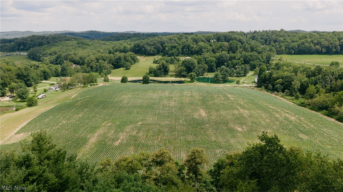 3151 Buttercup Road NE Carrollton OH 44615