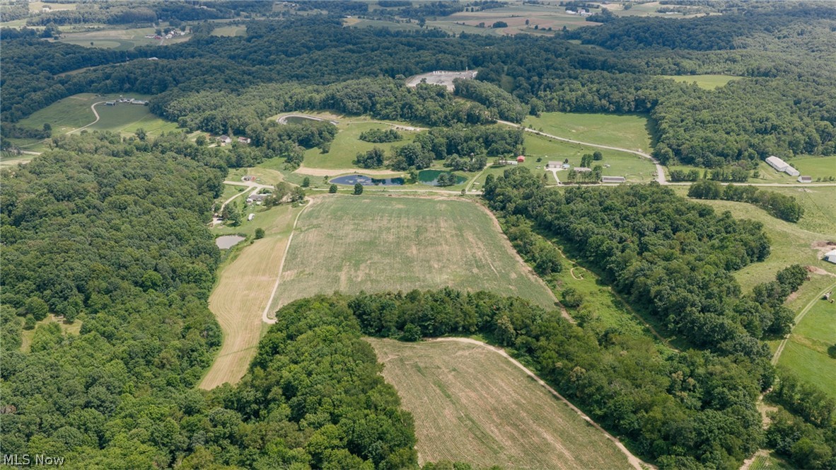 3151 Buttercup Road NE Carrollton OH 44615