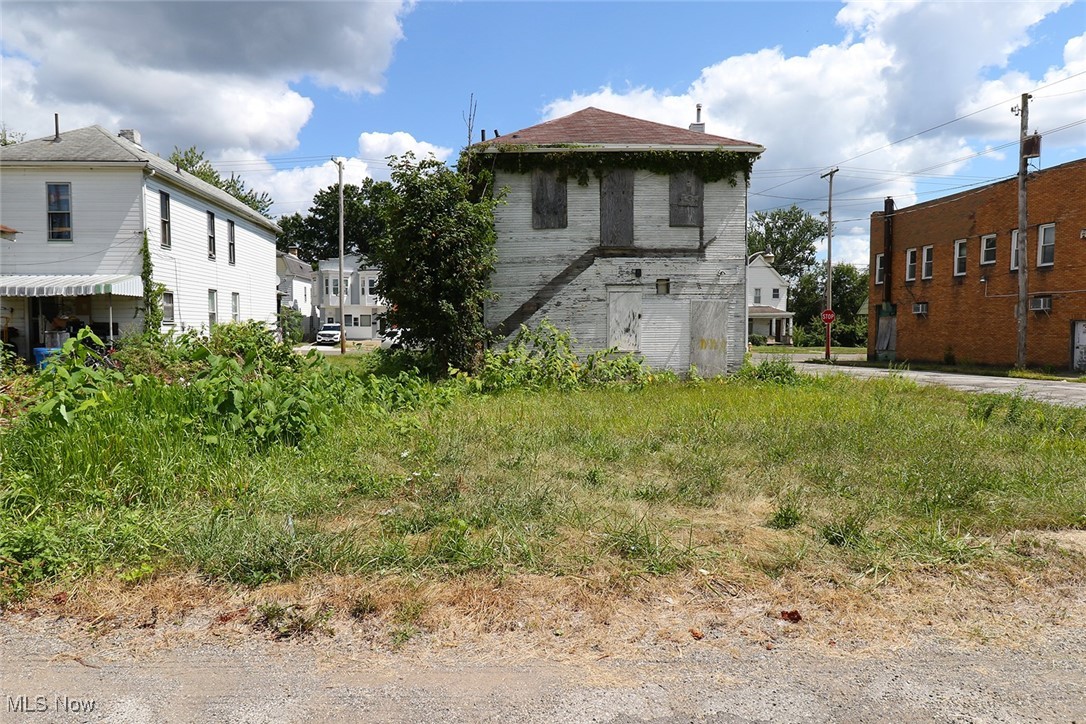 1521-1529 State Street Steubenville OH 43952
