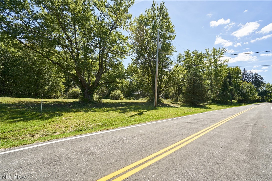 V/l Approx 7.4 Acres Medina Line Road Bath OH 44333
